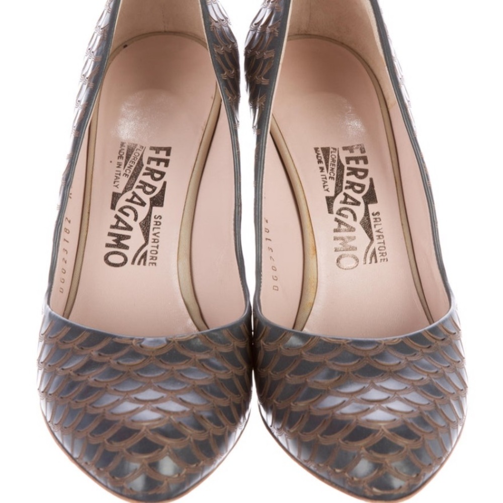 Salvatore Ferragamo Ginepro scalloped leather heels 7.5